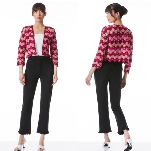 Alice + Olivia Anderson Cropped Floral Crochet Cardigan Sweater Size Medium - Picture 11 of 12